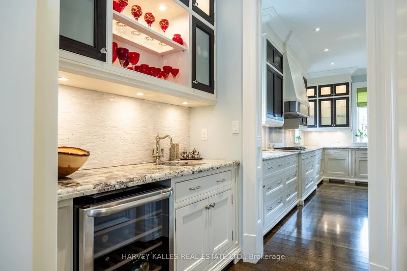 50 Lawrence Crescent, Toronto, ON, M4N 1N2, CANADA, Toronto, Ontario, Canada. - Photo 5