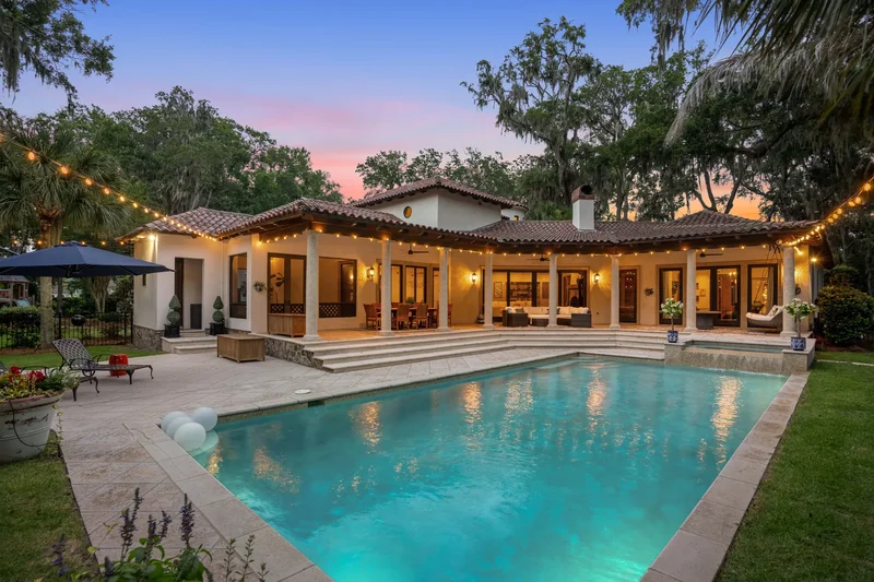 305 Hawkins Island Drive, Saint Simons Island, GA 31522, St. Simons, Georgia, United States. - Photo 2