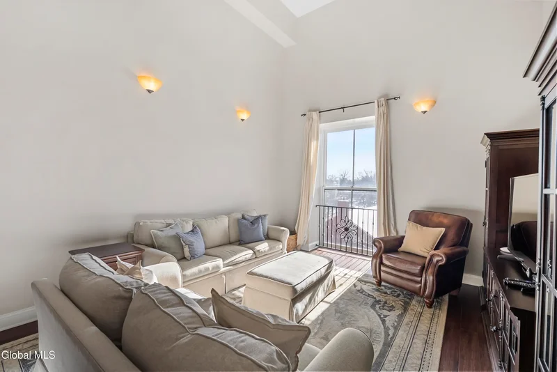 5 Spring Street #APT 404, Saratoga Springs, NY 12866, Saratoga Springs, New York, United States. - Photo 12