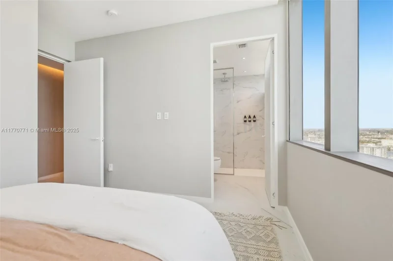 2000 S Ocean Dr 28A, Hallandale Beach, Florida, United States. - Photo 34