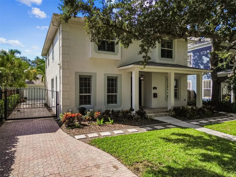 2522 W watrous, Tampa, Florida, United States. - Photo 12