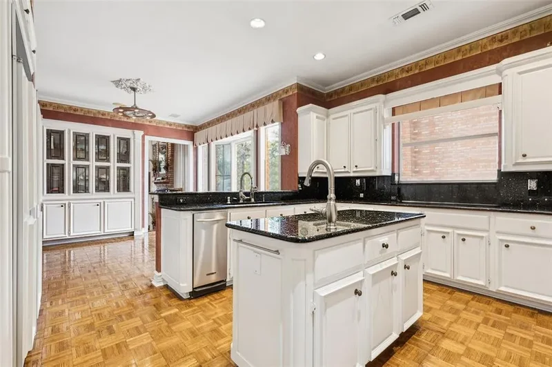 385 Meadow View Drive, Lantana, Texas, United States. - Photo 21