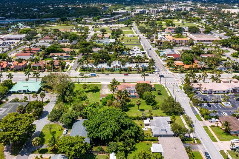 556 E Hillsboro Boulevard, Deerfield Beach, Florida, United States. - Photo 11