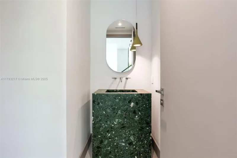 510 NE 52nd St, Miami, Florida, United States. - Photo 30