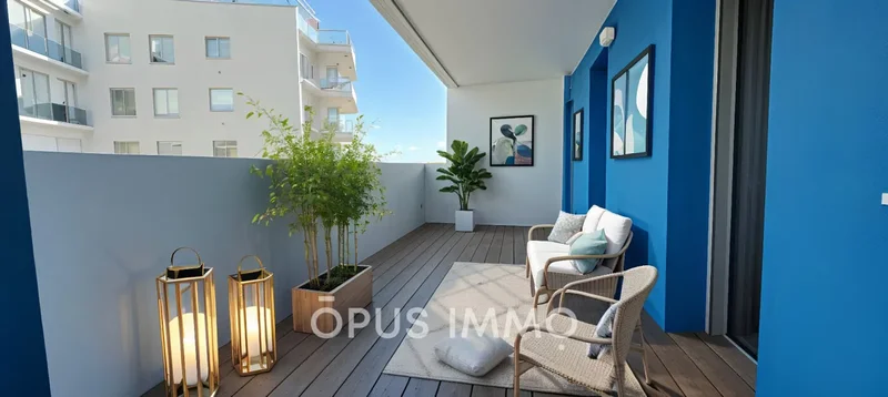 For Sale Apartment Le Grau du Roi, 67m² 3 Rooms €507,000 with Terrace