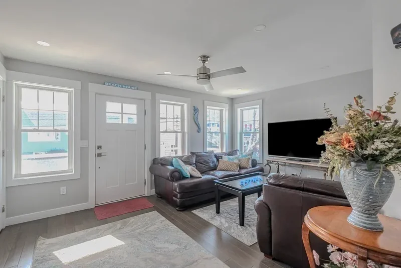 102 Edgewater Rd, Hull, MA 02045, Hull, Massachusetts, United States. - Photo 6