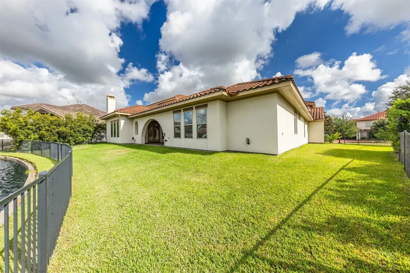 103 Walton Water Way Lane, Fulshear, TX 77441, Fulshear, Texas, United States. - Photo 43