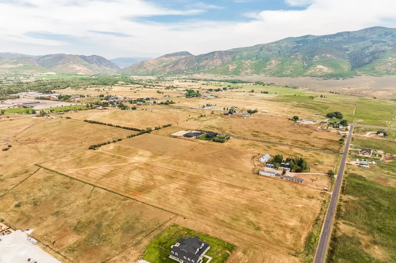 364 W Rob Young Lane, Oakley, UT 84055, Oakley, Utah, United States. - Photo 43