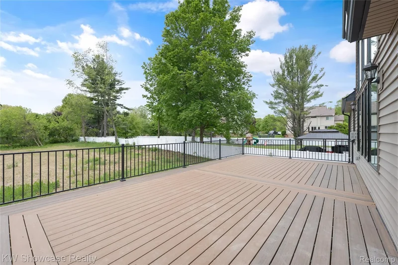 5245 BUELL Drive, Commerce Twp, MI 48382, Commerce Charter Township, Michigan, United States. - Photo 31