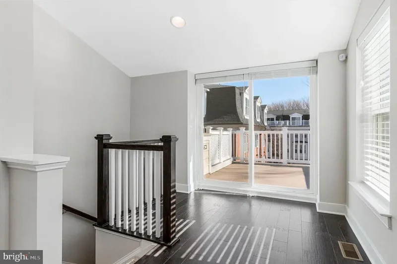 10326 GROSVENOR PL PLACE, NORTH BETHESDA, MD 20852, North Bethesda, Virginia, United States. - Photo 4