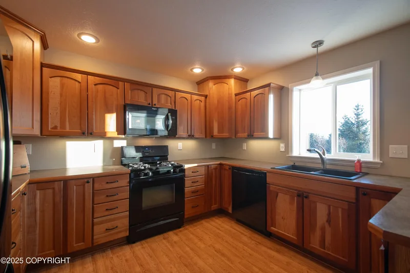 925 Soundview Avenue, Homer, AK 99603, Homer, Alaska, United States. - Photo 19