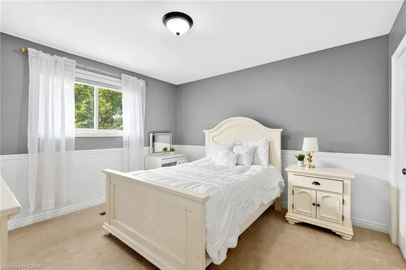 29 Laurendale Avenue, Waterdown, ON L8B 0B4, Hamilton, Ontario, Canada. - Photo 36