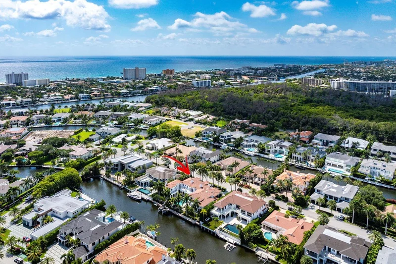 251 W Coconut Palm Road, Boca Raton, Florida, United States. - Photo 27