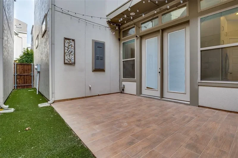 5435 Ashby Grove Street, Dallas, Texas, United States. - Photo 24