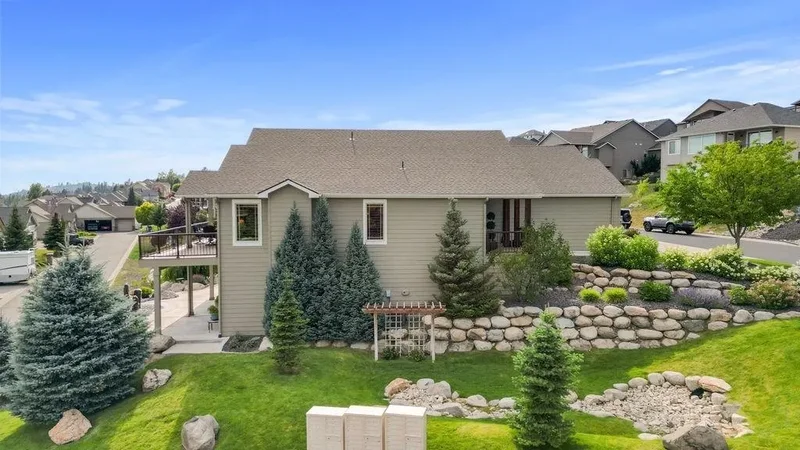 8918 E Clearview Ln, Spokane, WA 99217, Spokane, Washington, United States. - Photo 30