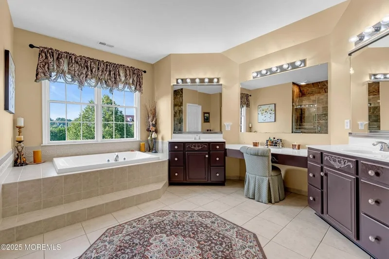 11 Brian Court, Farmingdale, New Jersey, United States. - Photo 17