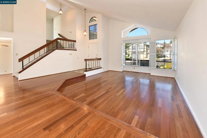 319 Oak Glen Ct, Martinez, California, United States. - Photo 7