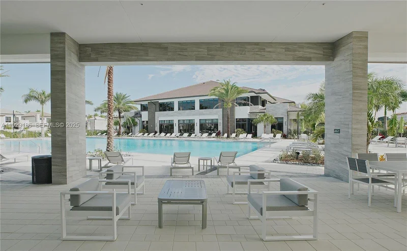 4654 NW 84th Ave, Miami Springs, Florida, United States. - Photo 52
