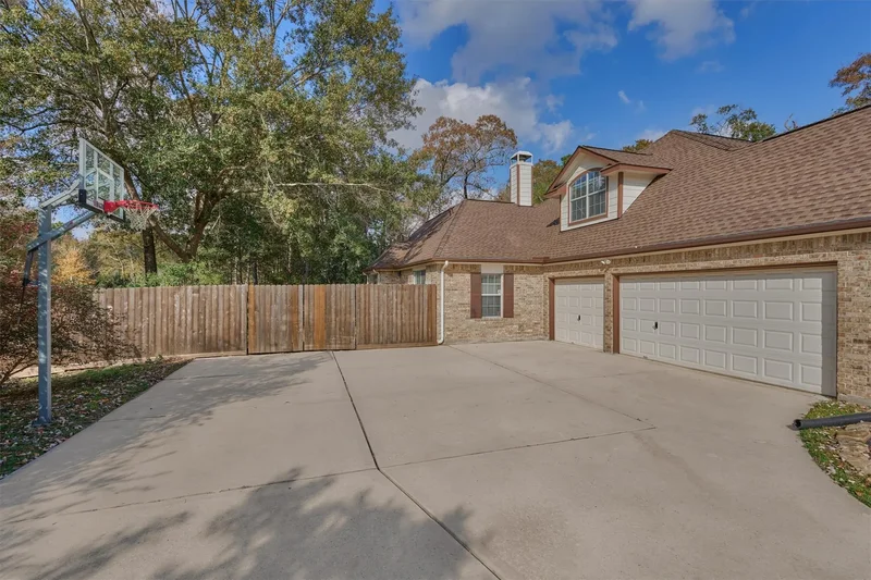 8969 Crighton Crossing Drive, Conroe, Texas, United States. - Photo 44