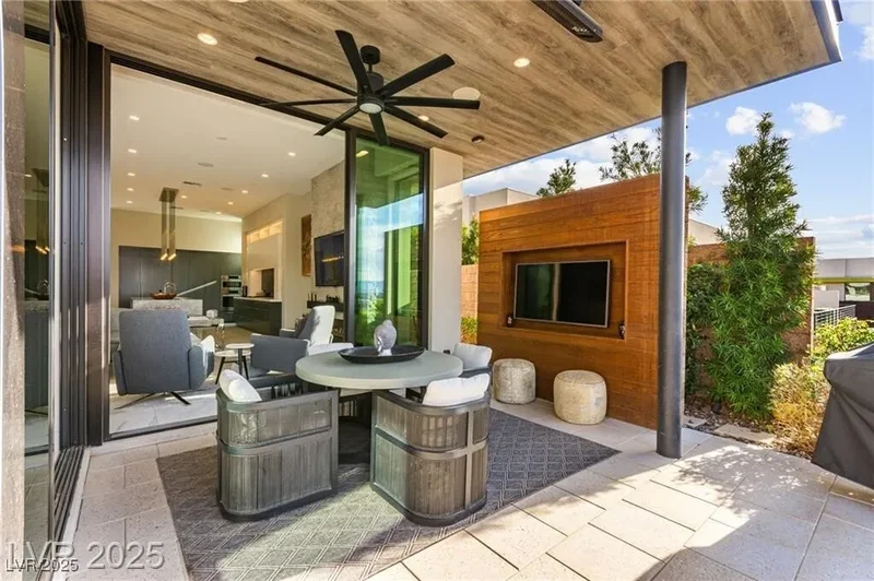 387 Solitude Peak Lane, Henderson, Nevada, United States. - Photo 56