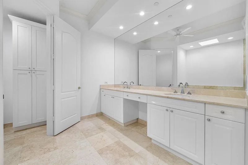550 SE Mizner Boulevard #B906, Boca Raton, FL 33432, Boca Raton, Florida, United States. - Photo 31