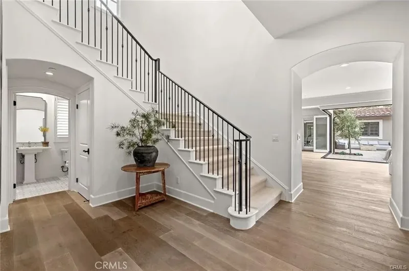 117 Andirons, Irvine, California, United States. - Photo 6