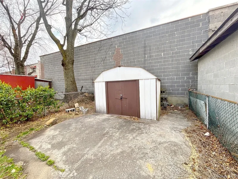 3349 Bouck Avenue, New York, New York, United States. - Photo 12