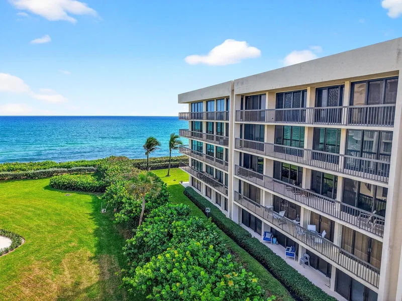 3390 S Ocean Boulevard 305, Palm Beach, Florida, United States. - Photo 29
