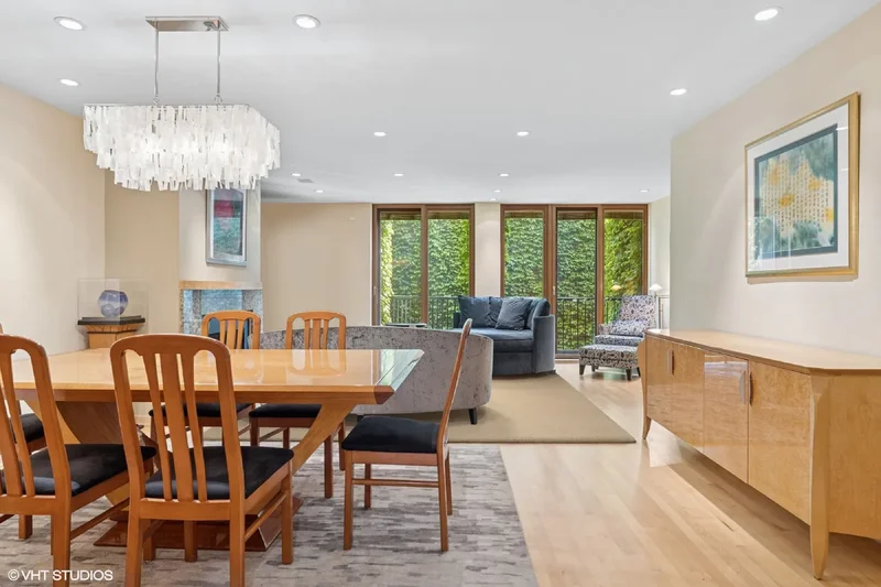 1318 N SUTTON Place, Chicago, Illinois, United States. - Photo 28