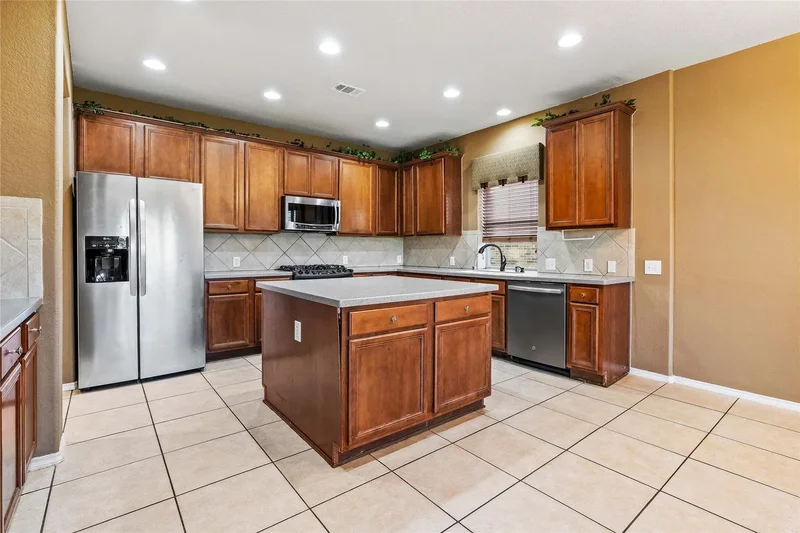518 Honeysuckle Vine Drive, Rosenberg, TX 77469, Rosenberg, Texas, United States. - Photo 20