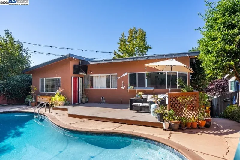 18798 Madison Ave, Castro Valley, California, United States. - Photo 36