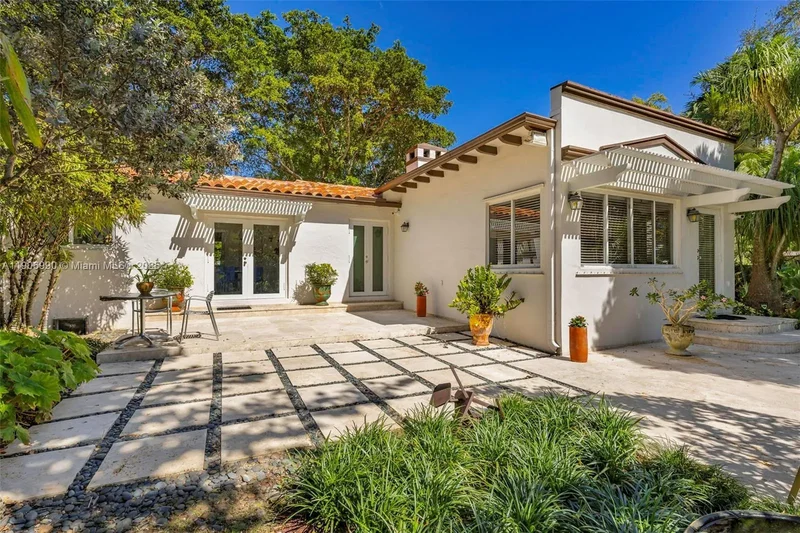 482 NE 93rd St, Miami, Florida, United States. - Photo 39