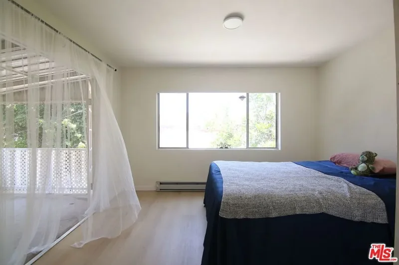 1028 N Hayworth Avenue, Los Angeles, California, United States. - Photo 44