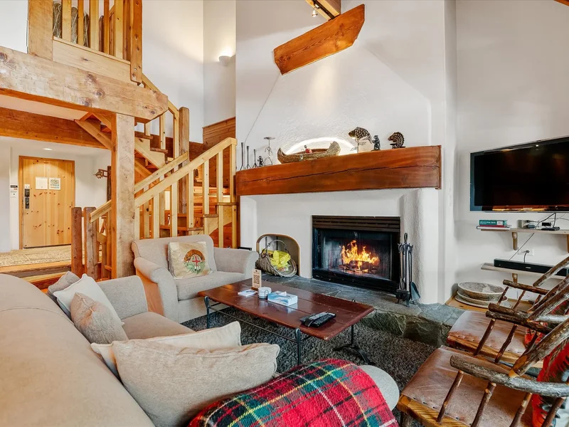 4700 Glacier Drive, #37, Whistler, BC, V0N1B4, CANADA, Whistler, British Columbia, Canada. - Photo 2