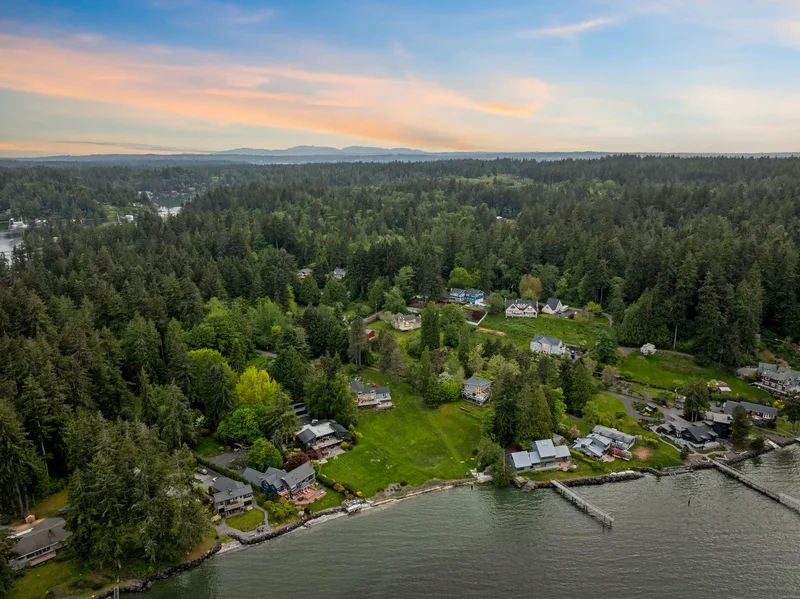 8484 NE County Park Rd , Bainbridge Island, WA 98110, Bainbridge Island, Washington, United States. - Photo 34