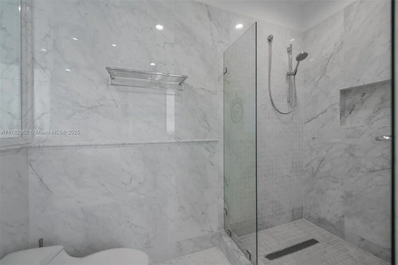 17475 Collins Ave 1703, Golden Beach, Florida, United States. - Photo 32