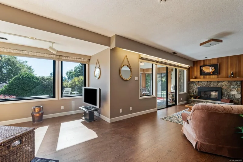 8833 Haro Park Terr, North Saanich, BC V8L 3Z3, North Saanich, British Columbia, Canada. - Photo 34