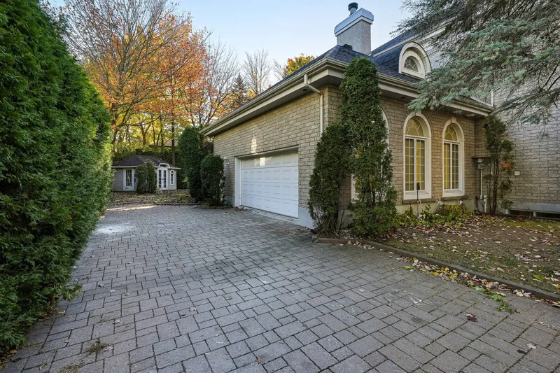203 Boul. De Gaulle, Lorraine, Quebec, Canada. - Photo 16