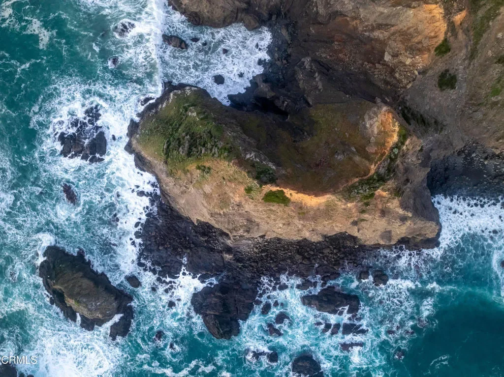 1990 S Highway 1, Albion, California, United States. - Photo 23