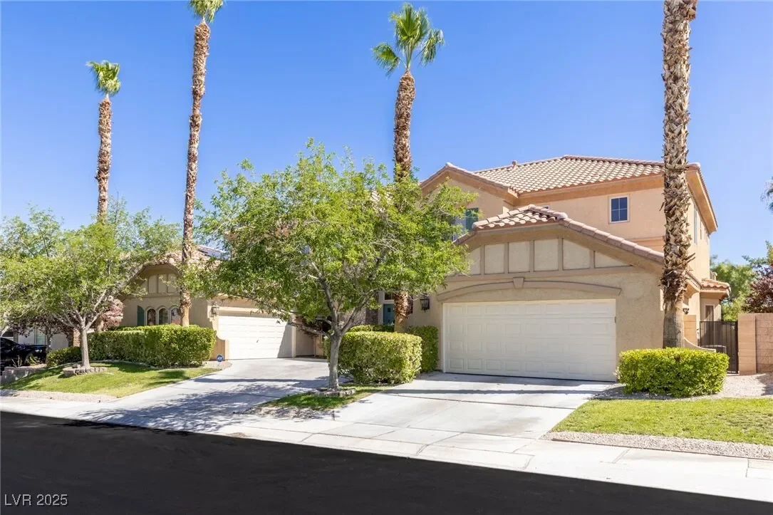 8095 Dark Hollow Place, Las Vegas, Nevada, United States. - Photo 4
