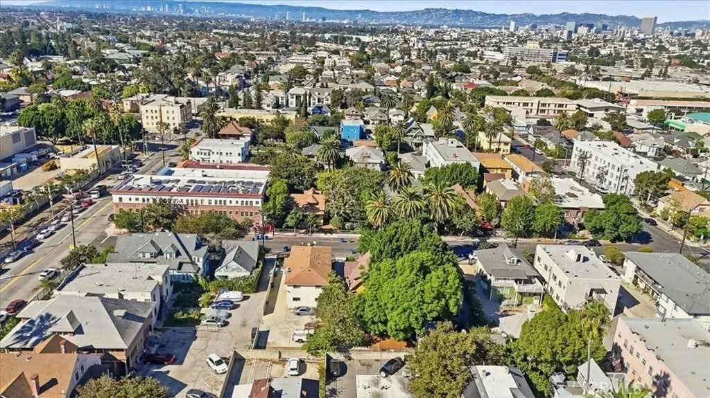 2104 Park Grove, Los Angeles, California, United States. - Photo 7