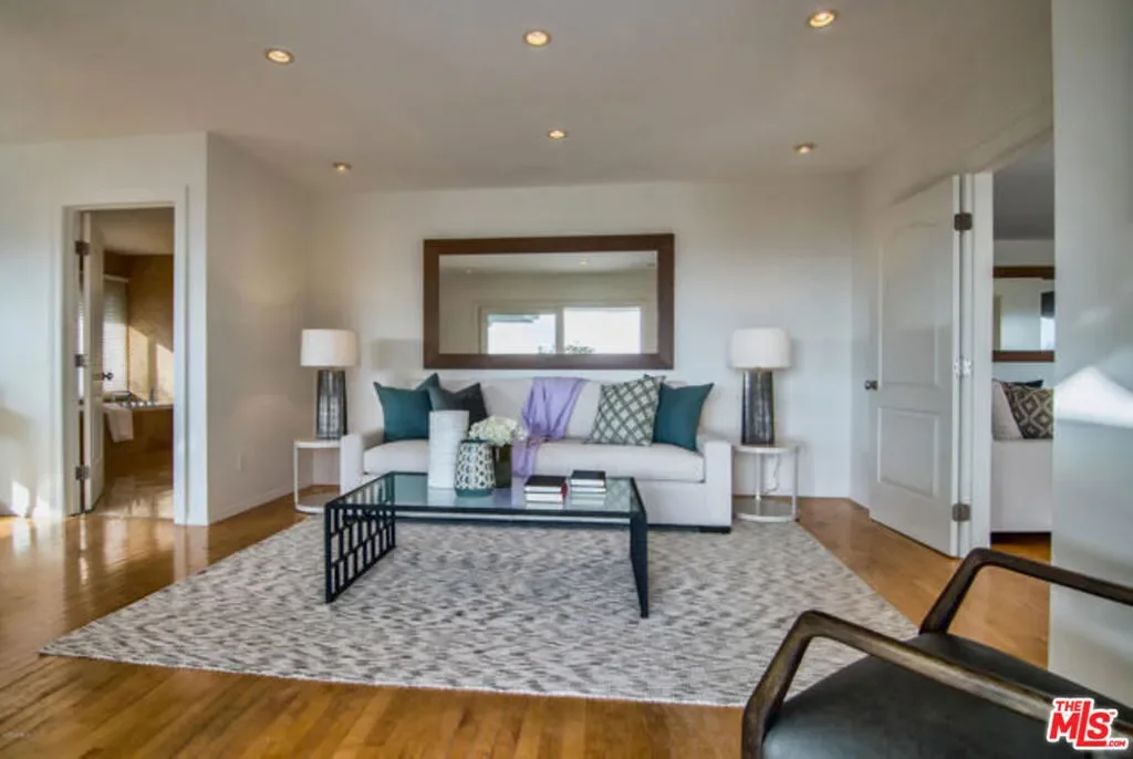9633 Highridge Drive, Beverly Hills, California, United States. - Photo 32