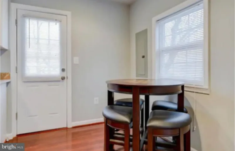 2700 ARLINGTON, Arlington, Virginia, United States. - Photo 6