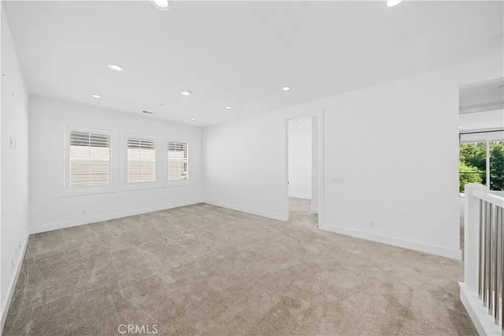 360 Riverbend, Lake Forest, California, United States. - Photo 23