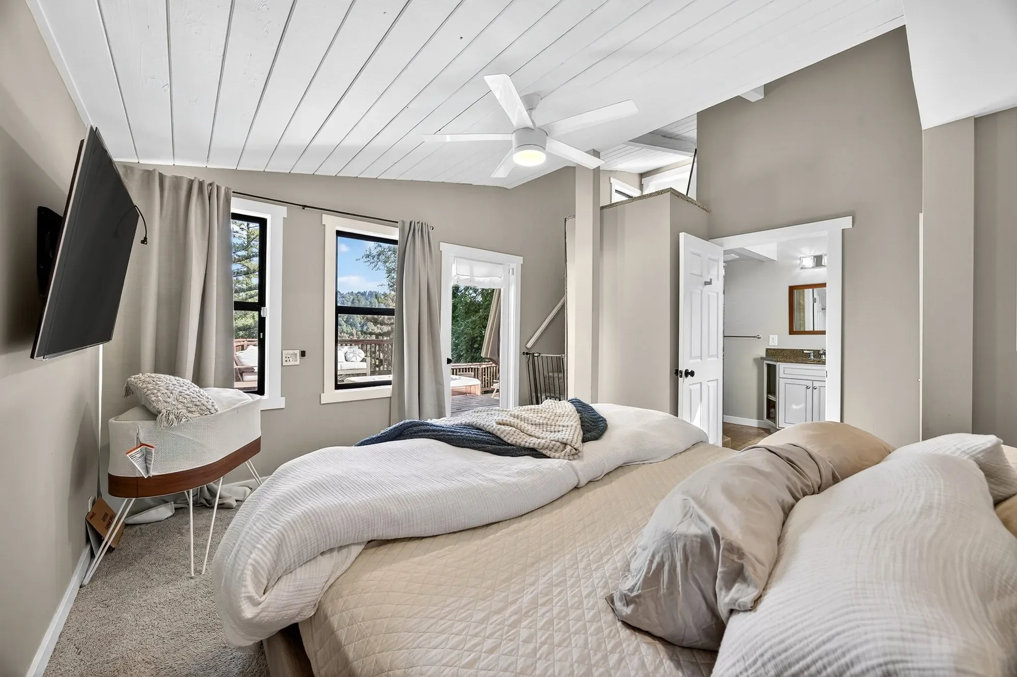 21860 Bear Creek Way , Los Gatos, CA 95033, Los Gatos, California, United States. - Photo 22