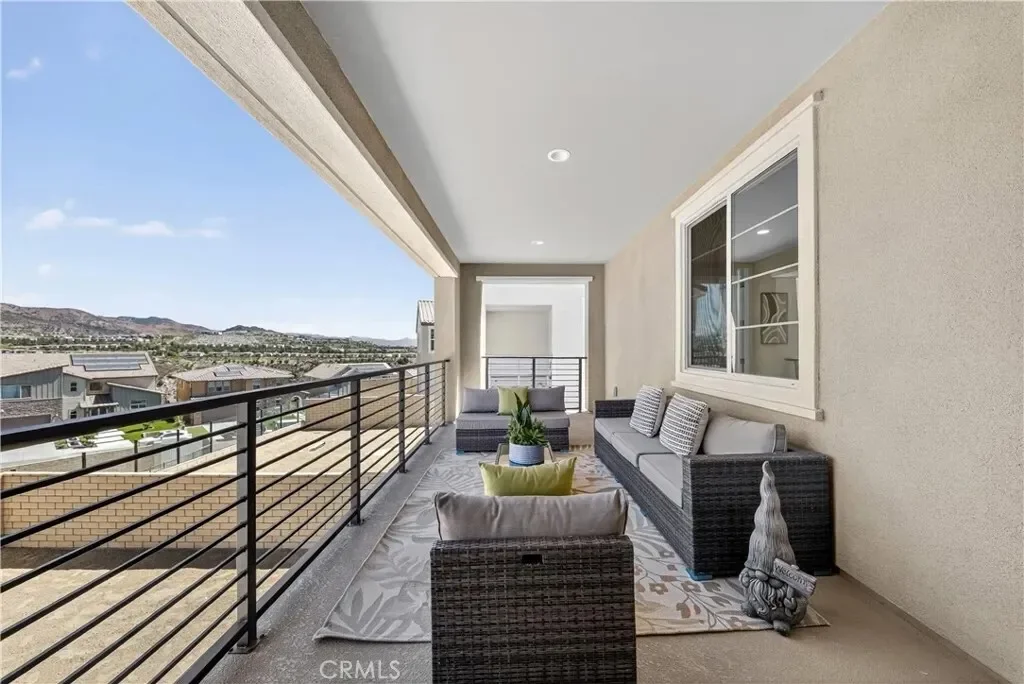 21219 Currant Ct, Los Angeles, California, United States. - Photo 19