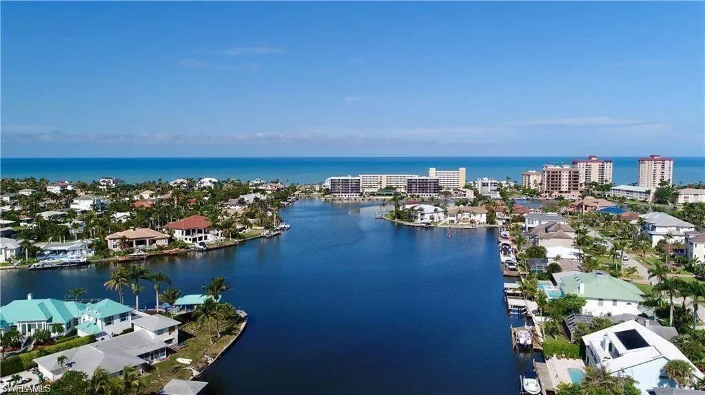 364 Conners AVE, Naples, FL, 34108, USA, Naples, Florida, United States. - Photo 13