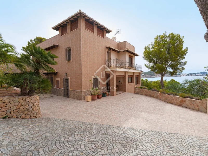 Paguera House / Villa