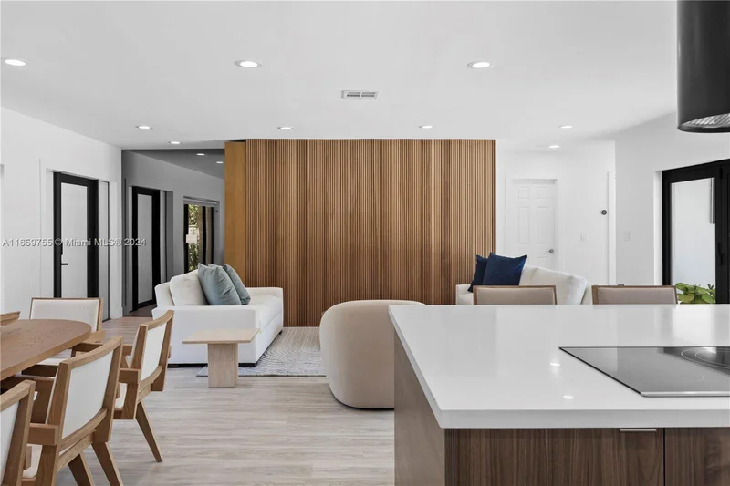 116 W 1st Ct, Miami Beach, Florida, United States. - Photo 44