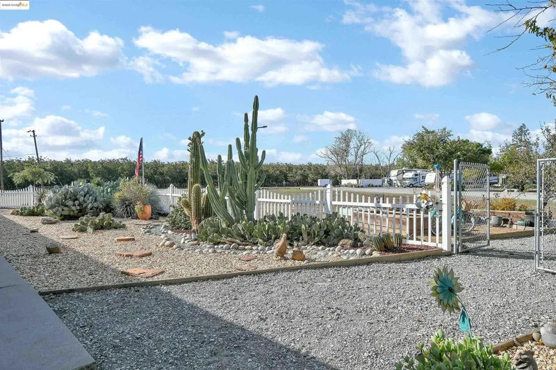 23701 Marsh Creek Rd, Brentwood, California, United States. - Photo 27